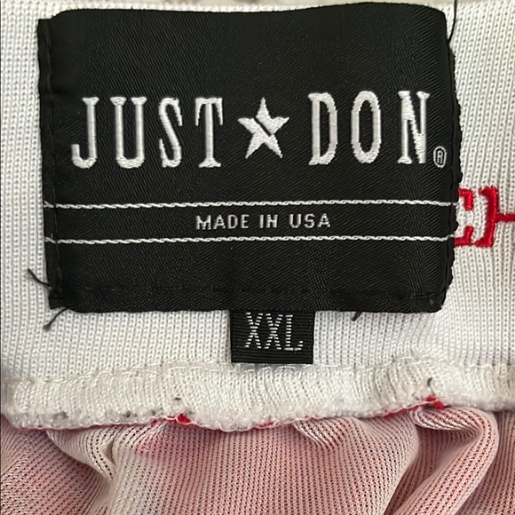 Official Chicago Bulls Just Don Red Basketball NBA Shorts 1997-98 - Picture 2 of 9